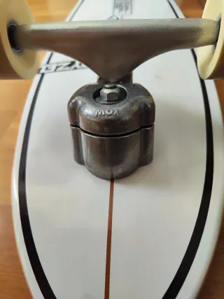 Surfskate Yow X Pyzel Shadow 33.5