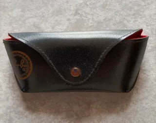 Fundas para gafas: Prada, Ray-B