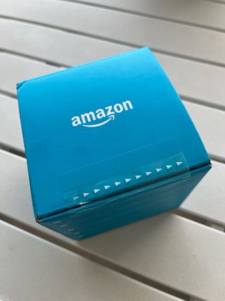Echo Dot 3ra Gen, cámara Blink y pantalón Scalpers