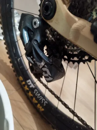 Orbea Wild  con FOX 38 GRIPX2  kashima 170 y axs