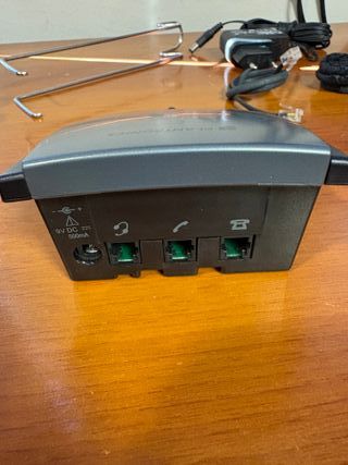 Base manos libres Plantronics para teléfono