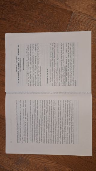 Lezioni di diritto pubblico di Cristina de Benetti