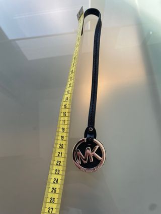 Llavero Michael Kors MK Negro y plateado