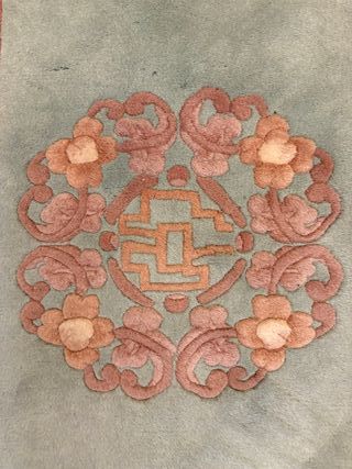 Pareja de alfombras pie cama lana verdes y beige