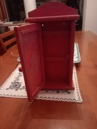 Armadietto portachiavi in legno