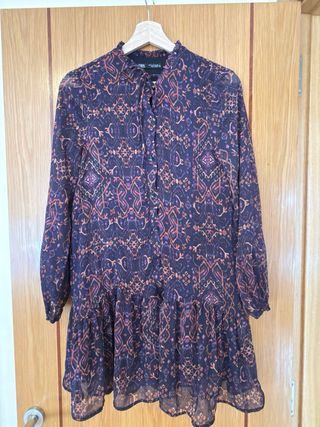 Vestido corto estampado Zara Talla S