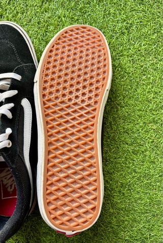 Zapatillas Vans Piel Negra T 46 cordones blancos