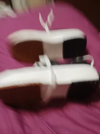 Scarpe sportive donna nere e bianche