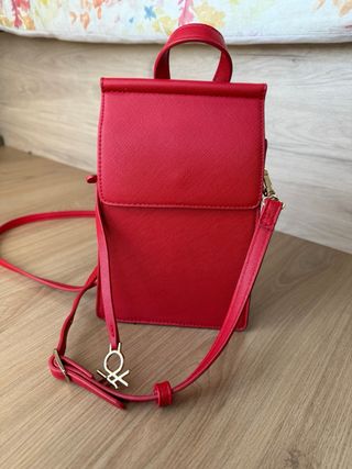 Bolso Benetton rojo pequeño