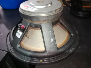 Woofer JBL 15 pulgadas