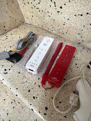 Nintendo Wii Mini Negra y Roja