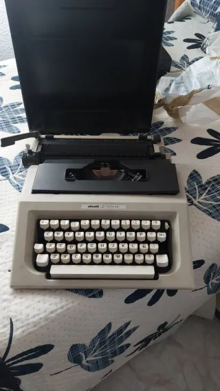 Olivetti Lettera 40 Máquina de Escribir