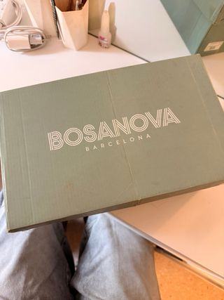 Botines negros y marrones con cremallera