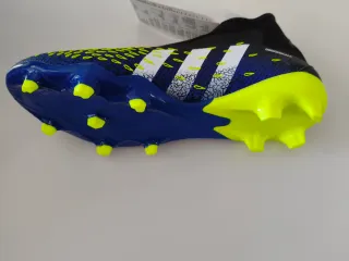 Botas de fútbol Adidas Predator Freak .3 L