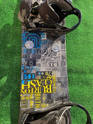 Snowboard Burton Clash 155cm y fijaciones flux