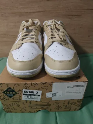 Zapatillas Nike Dunk Low Marrones y Blancas