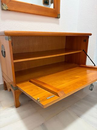 Conjunto rústico: zapatero y espejo