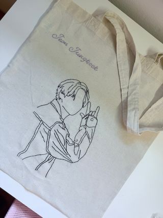 Bolsa Tote Bordada Jeon Jungkook