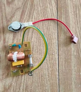 Microondas Candy Despiece