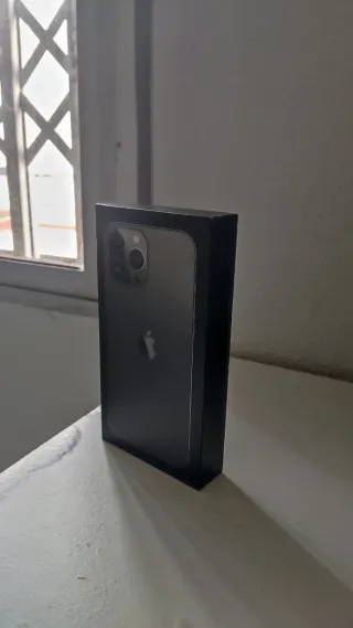 Caja iPhone 13 Pro Max Negro 256GB
