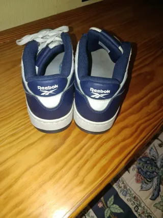 Zapatillas Reebok Azul y Blanco