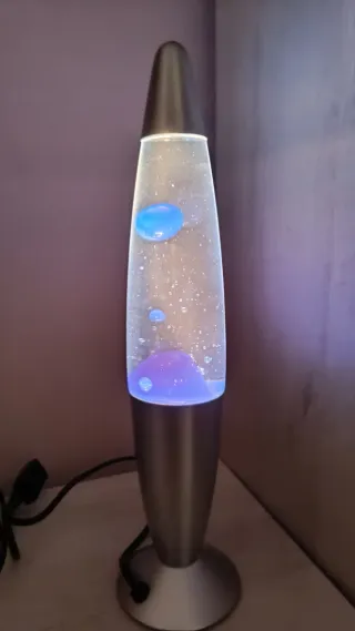 Lámpara de lava azul y morada