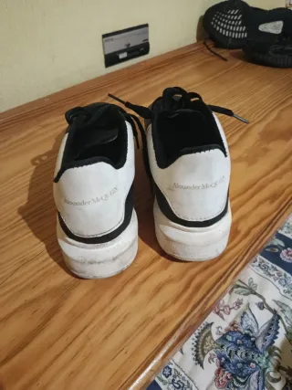 Zapatillas Alexander McQueen Blancas y Negras