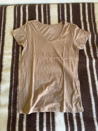 Camiseta básica cuello pico S