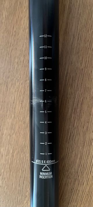 Tija RaceFace Turbine 30.9 x 400mm Negra