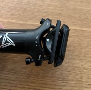 Tija RaceFace Turbine 30.9 x 400mm Negra