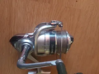 Carrete de pesca Daiwa Sweepfire E4000