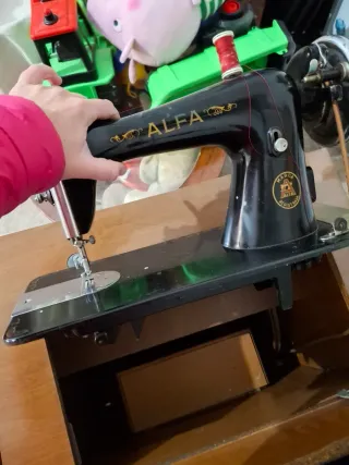 Máquina de coser antigua