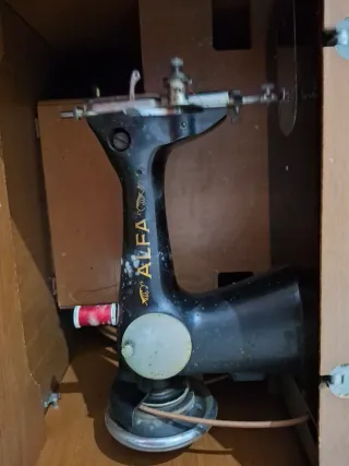 Máquina de coser antigua