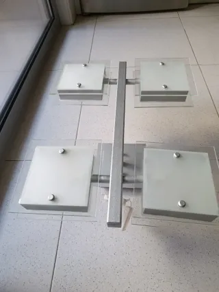 Lámpara de techo con 4 focos direccionables