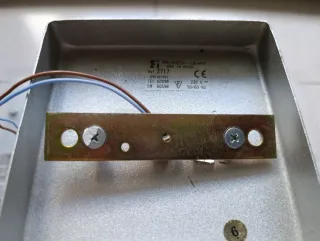 Lámpara de techo con 4 focos direccionables