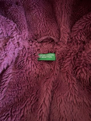 Plumas Benetton niña 5-6 años morado