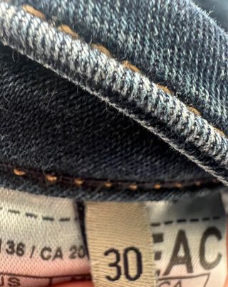 Guess Vermont Slim Straight W30