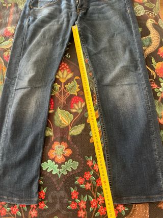 Guess Vermont Slim Straight W30