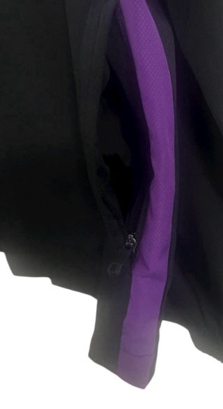 Talla M. Chaqueta deportiva JAKO.