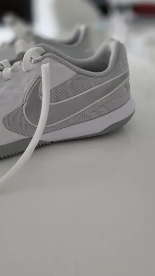 Zapatillas Nike Fútbol Sala Blancas/Grises