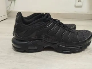 Nike TN Talla 45 Negras