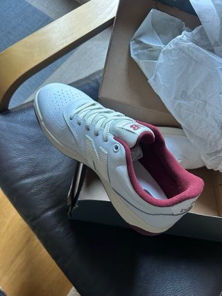 Zapatillas New Balance Blancas y Rojas Hombre