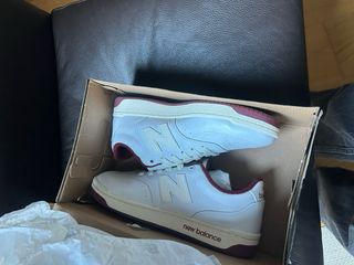 Zapatillas New Balance Blancas y Rojas Hombre