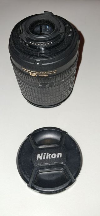 ObjetivoNikonAF-SDXNikkor18-135mm3.5-5.6GED