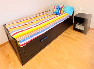 Cama nido ikea brimnes extensible negra con mesita