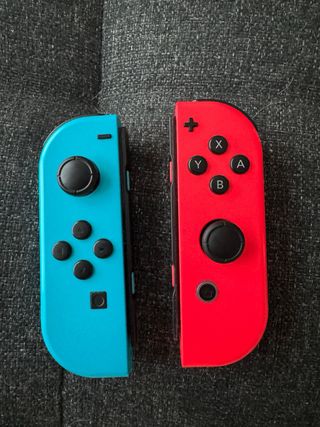 Nintendo Switch Roja y Azul