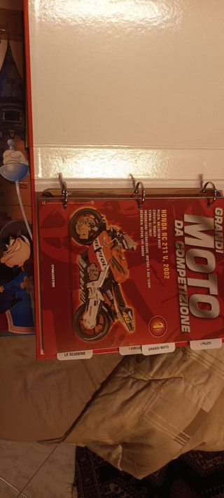 50 modellini moto con raccoglitori