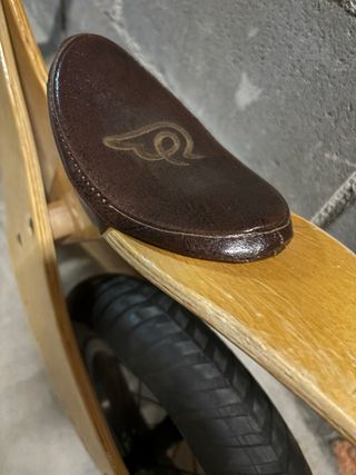 Bicicleta de madera para niños