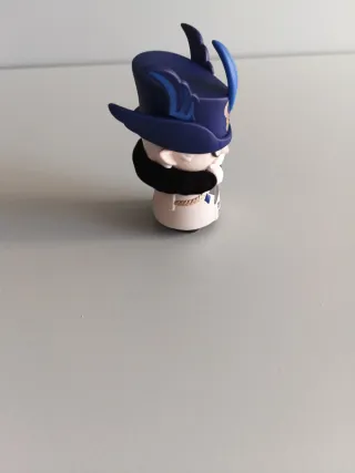 Figura coleccionable El Ejecutor/Pulcinella