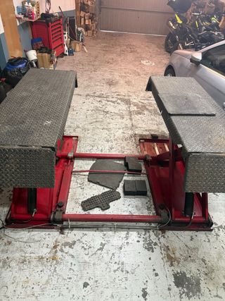 Elevador Mondolfo Ferro